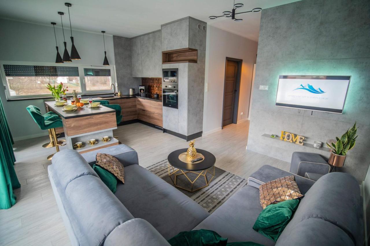 Apartament W Cieplicach Deluxe イェレニャ・グーラ エクステリア 写真